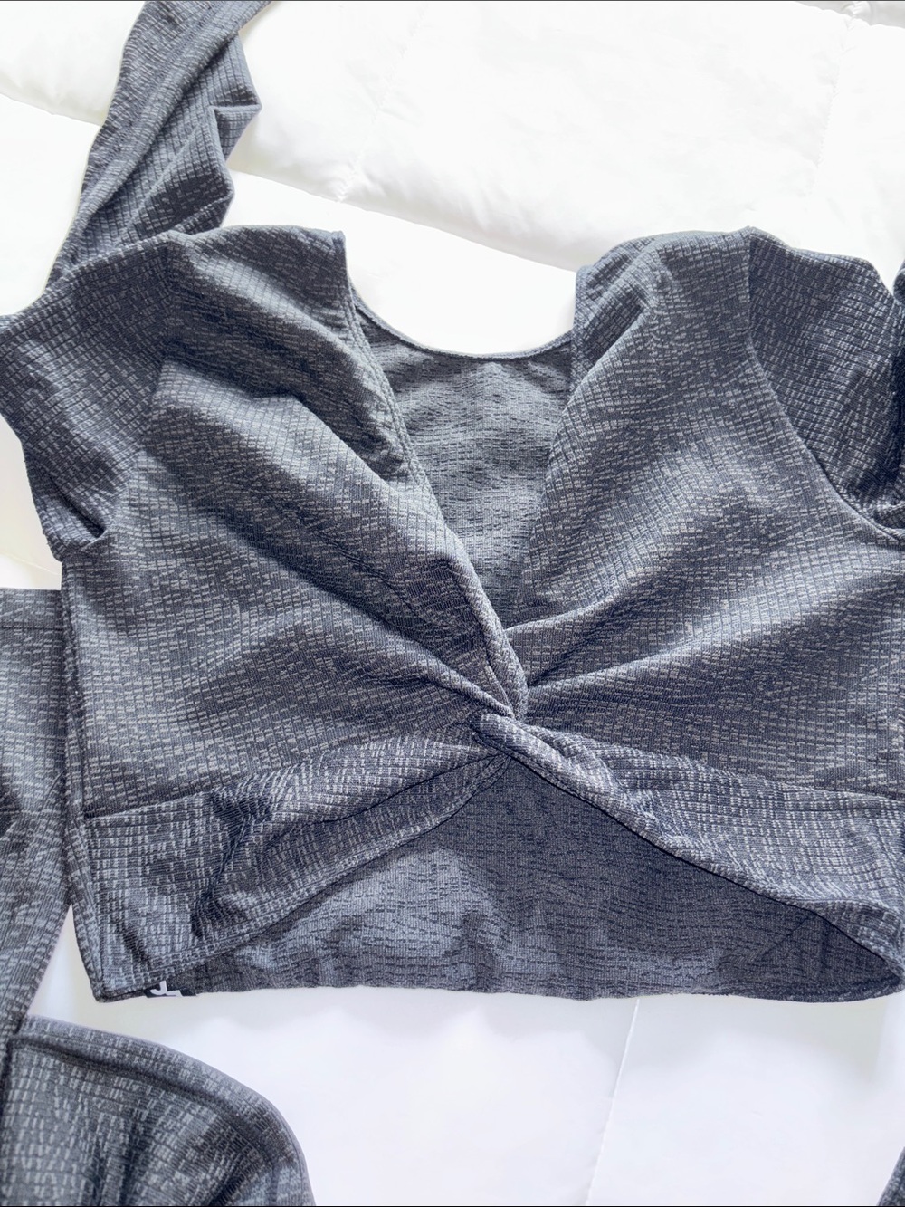 JoyLab Black Long Sleeve Crop Top with High-Waist Wide Leg Pants - Picture 8 of 11
